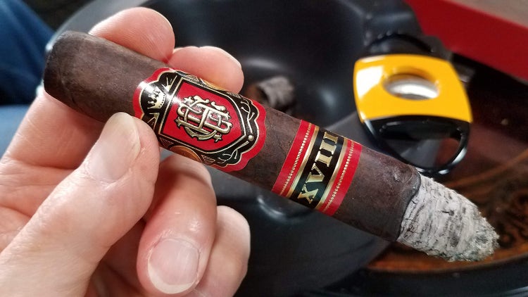 #nowsmoking Crowned Heads Court Reserve XVIII Full Court Press LE 2019 Cigar Review