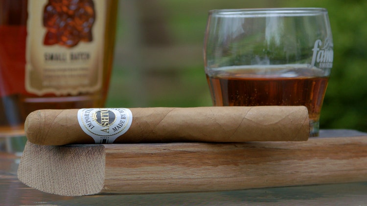 Ashton Classic Cigar and Four Roses Small Batch Select Bourbon Pairing