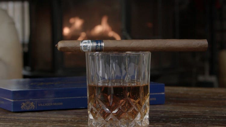 cigar advisor #nowsmoking cigar review villiger miami 2022 - drink pairing