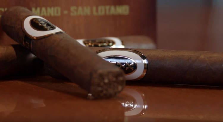 onyx esteli cigar review video still 1