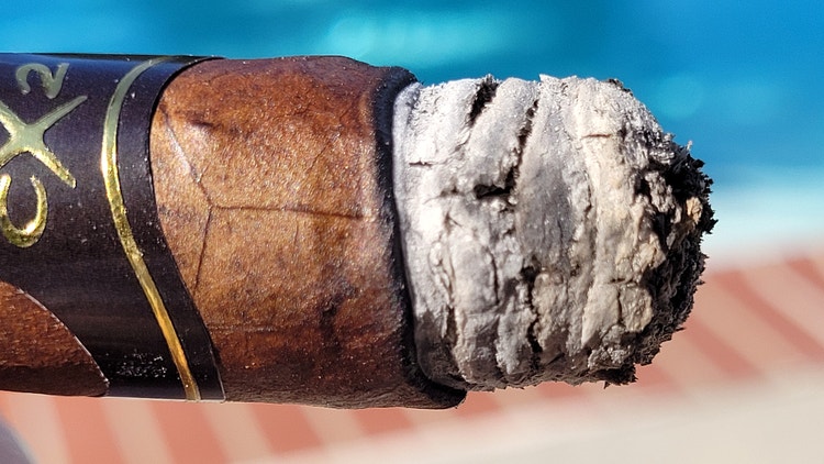 cao mx2 robusto #nowsmoking cigar review ash close up