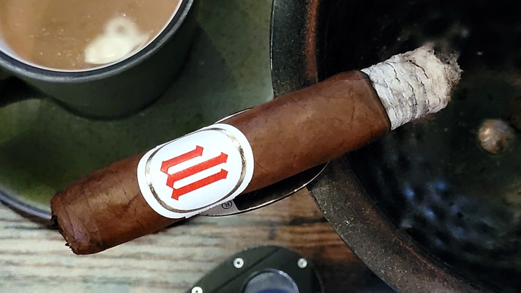 Crowned Heads Mil Dias cigar and coffee pairing