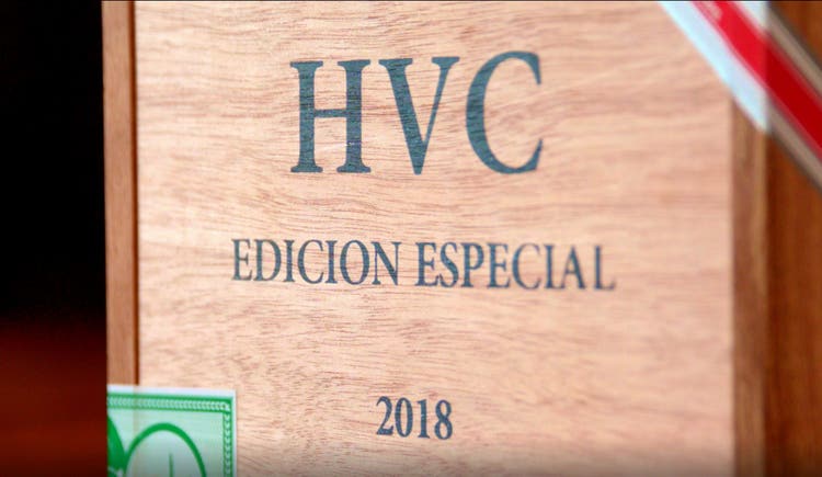 HVC edicion especial 2018 cigar review corona box of cigars image
