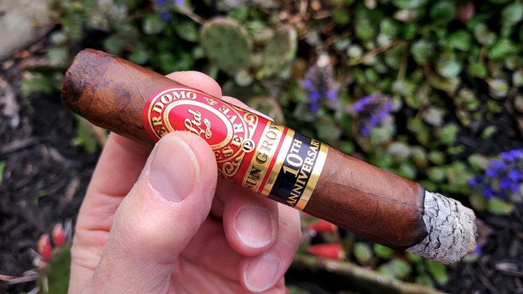 Perdomo Reserve 10th Anniversary Sun Grown Churchill cigar review Part 2