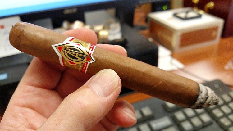 cao cigars guide cao gold corona gorda