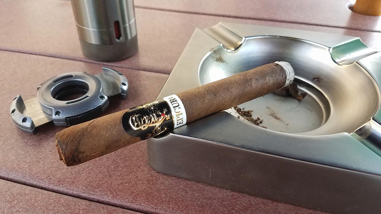 #nowsmoking crux epicure maduro cigar review by Gary Korb 1