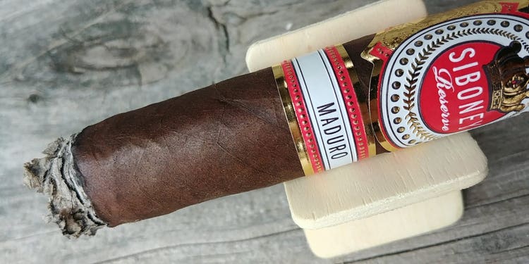 Siboney Reserve Maduro by Aganorsa Leaf Cigar Review by John Pullo cigar wrapper tooth