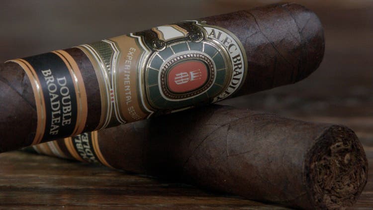 cigar advisor #nowsmoking cigar review alec bradley double broadleaf - setup shot of cigars
