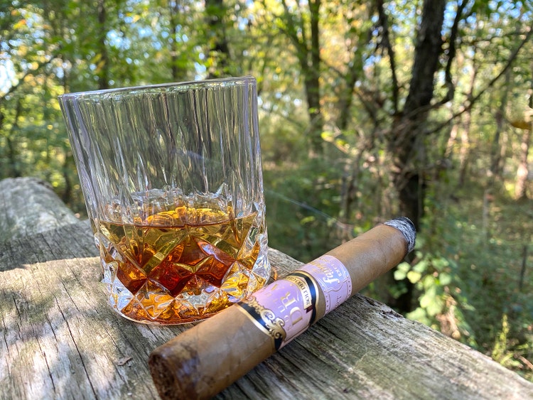 Southern Draw Rose of Sharon Desert Rose cigar and drink pairing