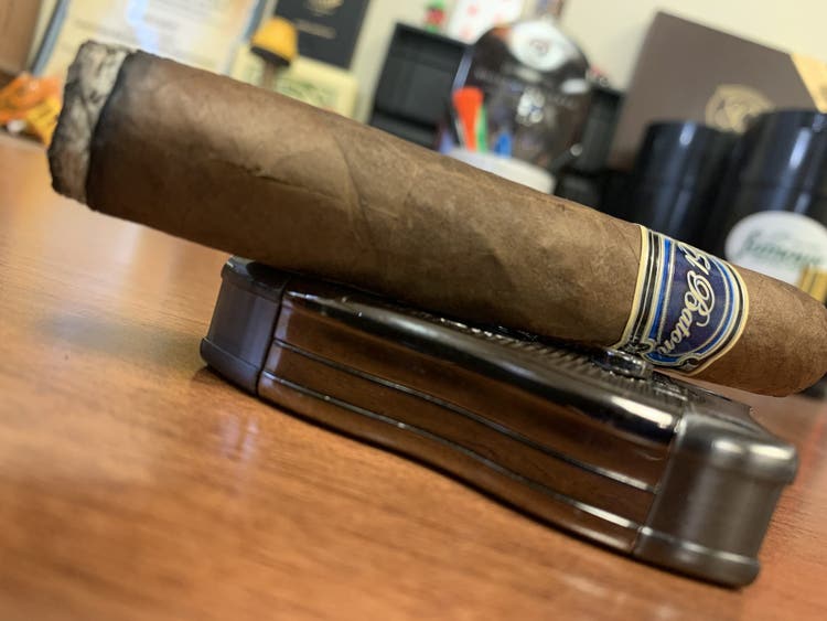 JC Newman cigars guide JC Newman El Baton cigar review by Jared Gulick