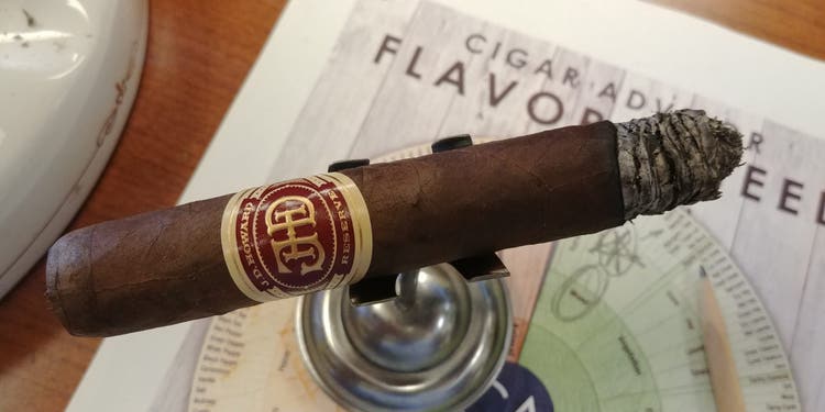 Crowned Heads Cigars Guide Crowned Heads J.D. Howard Reserve cigar review by John Pullo