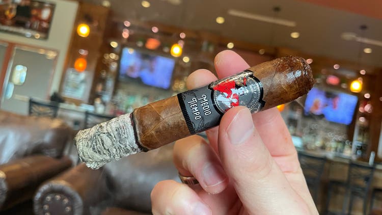 la gloria cubana medio tiempo robusto cigar advisor cigar review by jared gulick