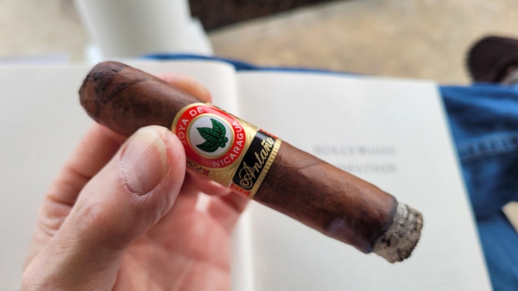 Joya de Nicaragua JdN Antano 1970 cigar review Part 1