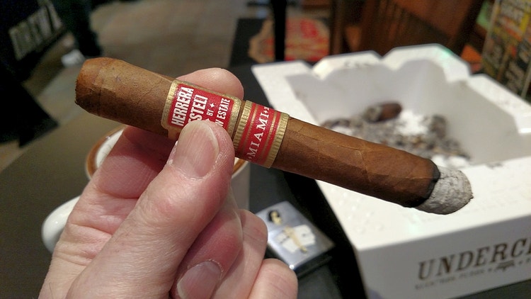 Herrera Esteli Miami cigar review mwc GK