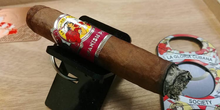 La Gloria Cubana Spanish Press Robusto Cigar Review by John Pullo