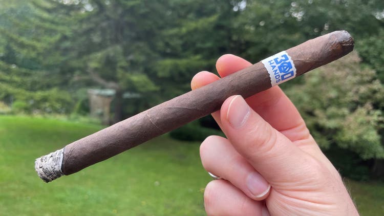 300 hands maduro lancero by southern draw cigar review by jared gulick act 1