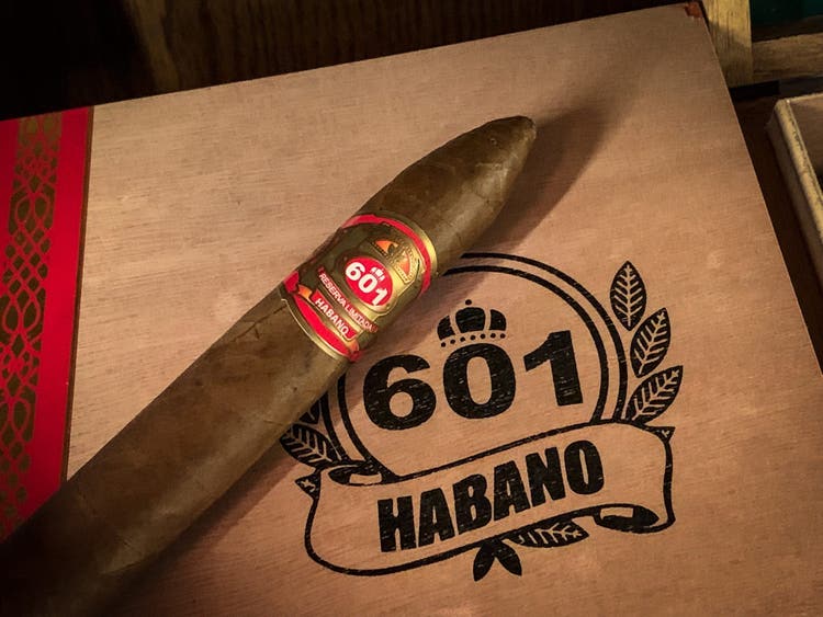 Espinosa Cigars Guide 601 cigars 601 Red Label cigar review by Jared Gulick