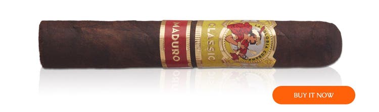 cigar advisor la gloria cubana essential guide -classic maduro at famous smoke shop