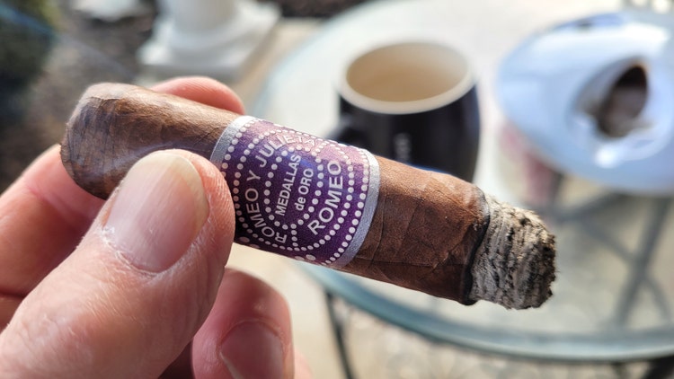 Ryj House of Romeo Cigar Review Part 2