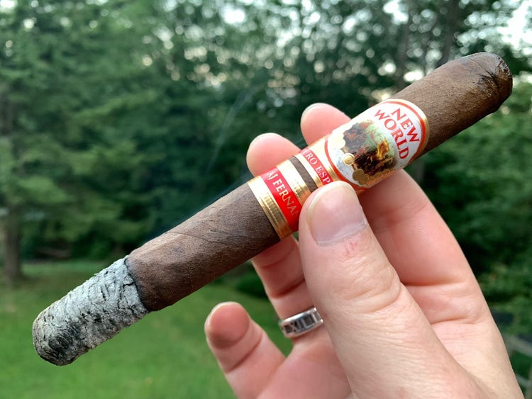 AJ Fernandez cigars guide New World Puro Especial cigar review by Jared Gulick
