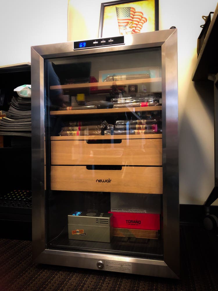 5 Tips for Buying Your First Humidor wineador at Famous Smoke Shop