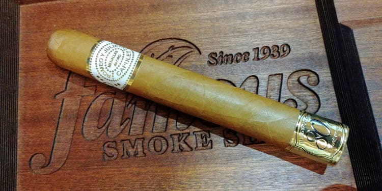 cigars for beginners romeo y julieta capulet cigars at Famous Smoke Shop