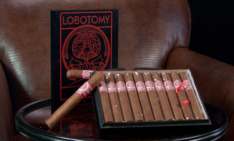 #nowsmoking Asylum Lobotomy Corojo cigar review Toro box of cigars at Famous Smoke Shop