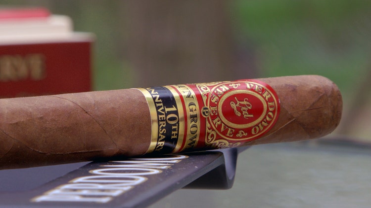single Perdomo Reserve 10th Anniversary Sun Grown cigar in an ashtray