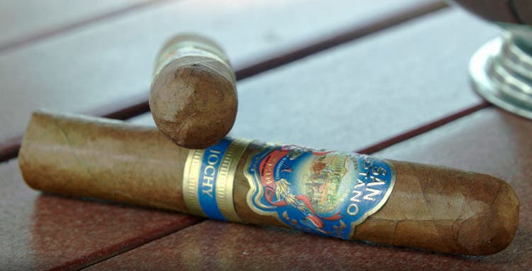 san lotano dominicano cigar review pair of robustos