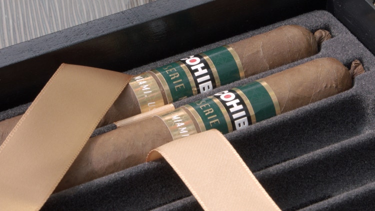 cigar advisor #nowsmoking cigar review - set up shot of the cigars in their box